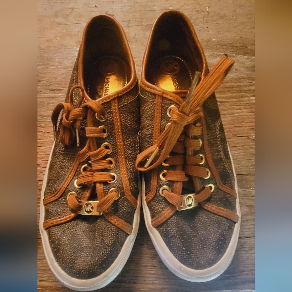 Mk shoes